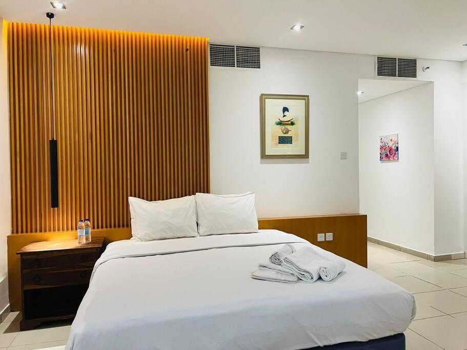 High Floor With City Skyline & Burj Khalifa View 3 Bedroom Unit Marina Dubai Exteriör bild