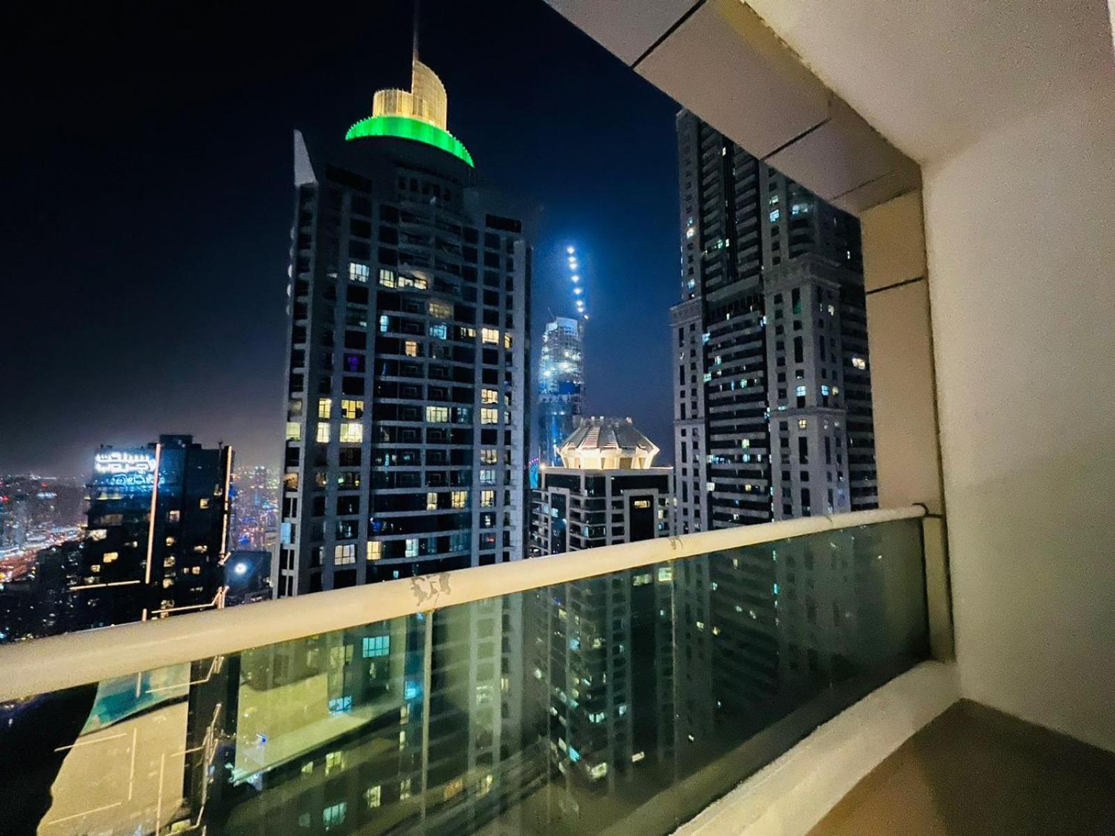 High Floor With City Skyline & Burj Khalifa View 3 Bedroom Unit Marina Dubai Exteriör bild