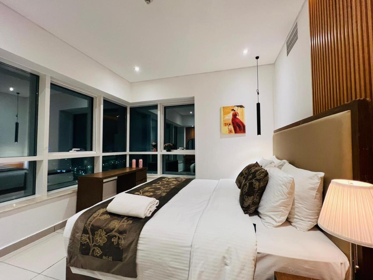 High Floor With City Skyline & Burj Khalifa View 3 Bedroom Unit Marina Dubai Exteriör bild
